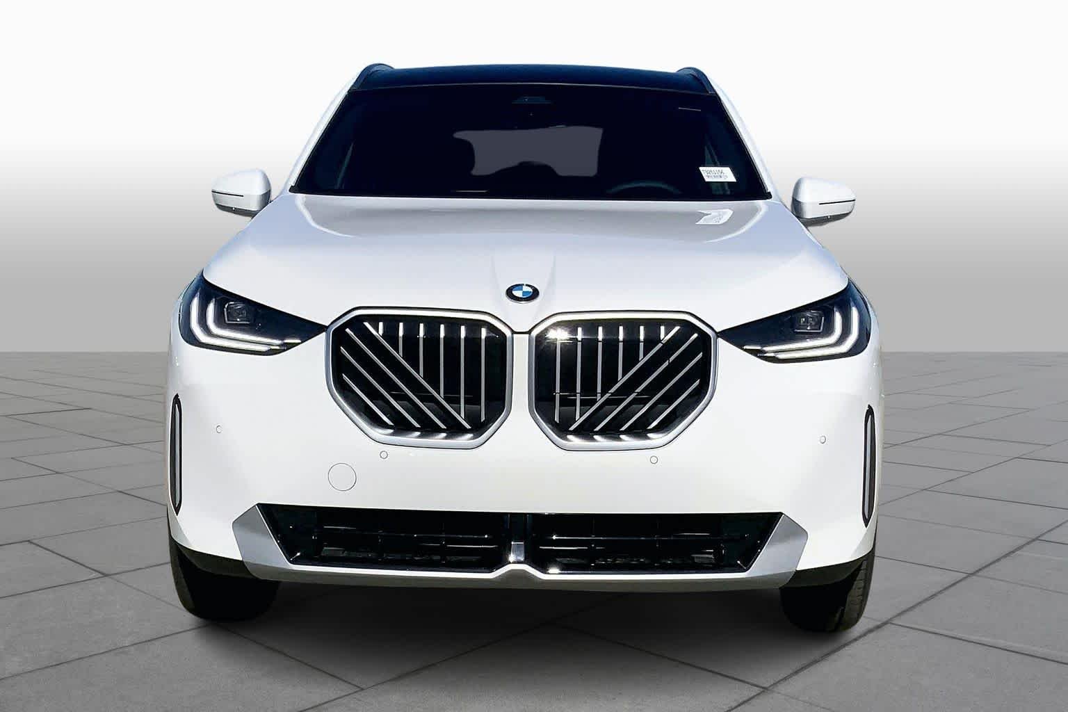 Used 2026 Alpine White BMW 30 xDrive image 3