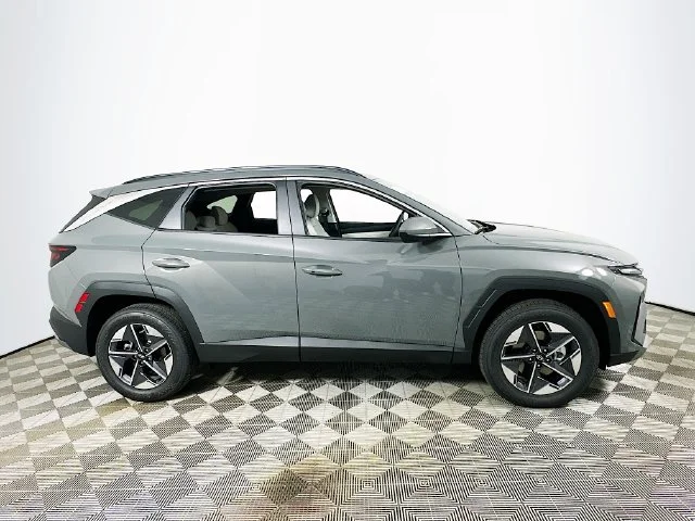 New 2026 Hyundai TUCSON SEL