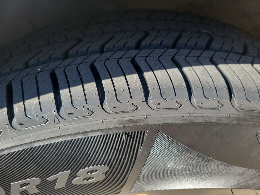 Used 2017  Honda EX-L image 28