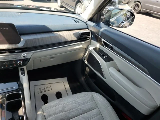Used 2024 Black Kia SX-Prestige image 17