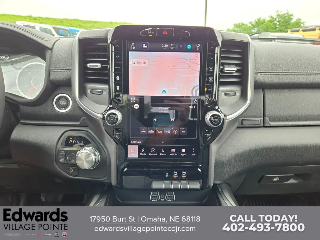 New 2026 Diamond Black Crystal Pearl-Coat Exterior Paint RAM Laramie image 18