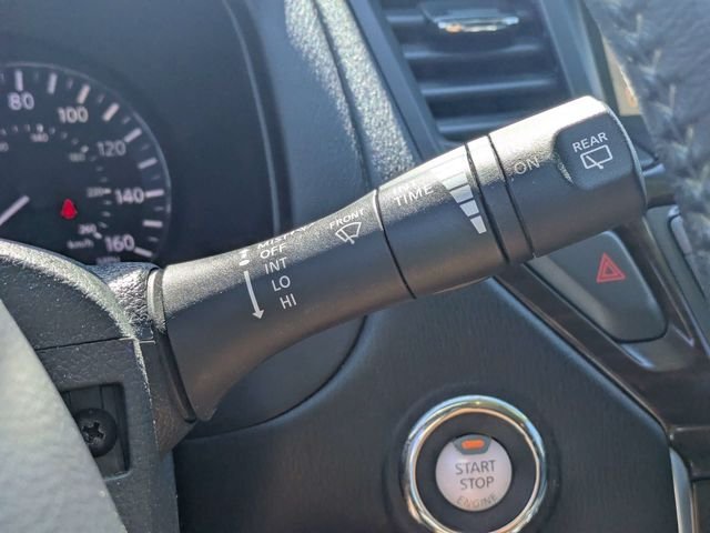 Used 2013 Black Nissan SL image 28