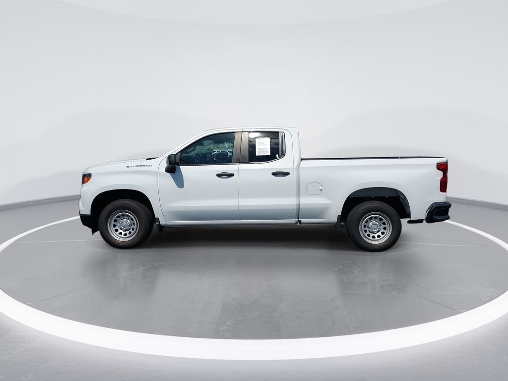 Used 2023 White Chevrolet WT image 5