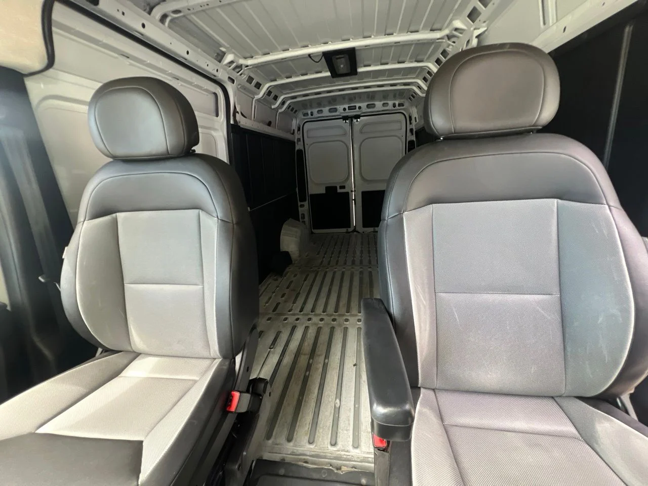 Used 2025 White Ram High Roof image 33