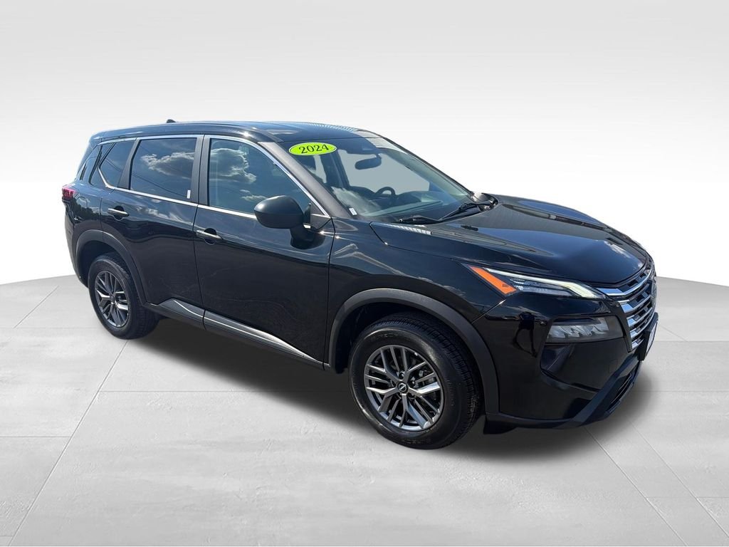 Used 2024 Black Nissan S image 7