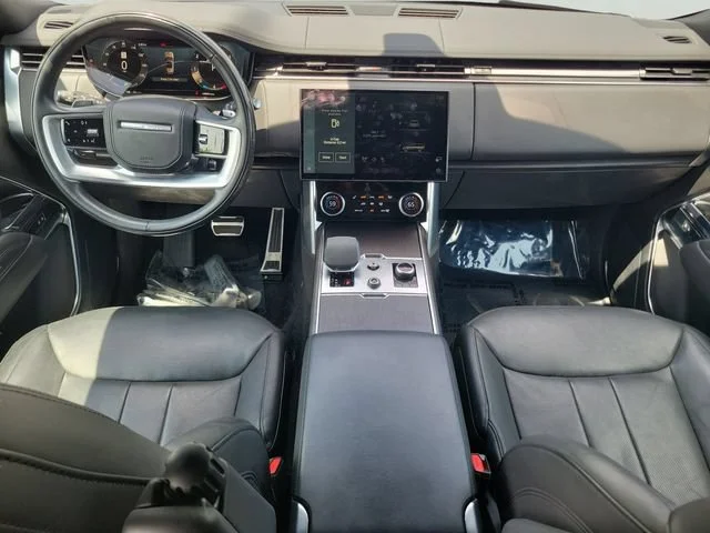 Used 2023 Black Land Rover SE image 15
