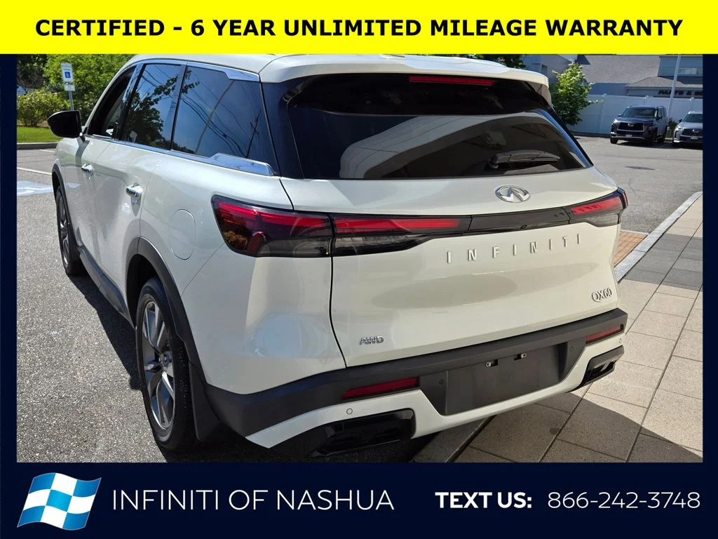 Certified Used 2023 White INFINITI LUXE image 14