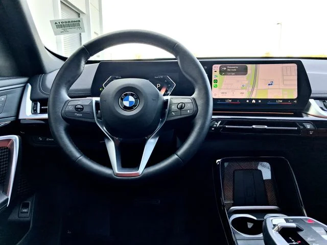 Used 2024 Silver BMW xDrive28i image 14