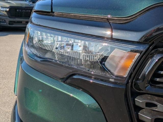 New 2026 Serrano-Green Metallic Exterior Paint RAM BIG HORN image 7