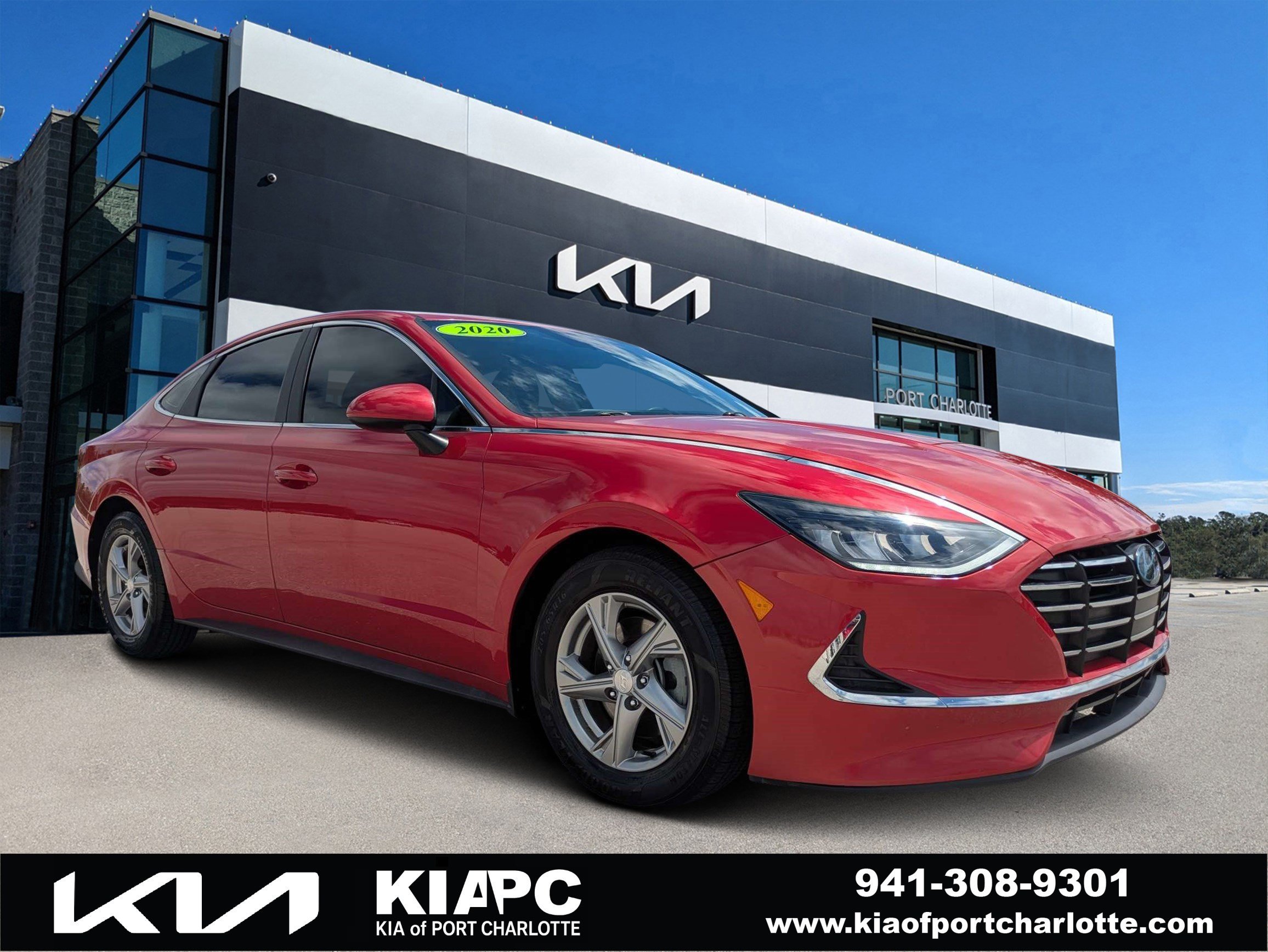 Used 2020 Calypso Red Hyundai SE image 1