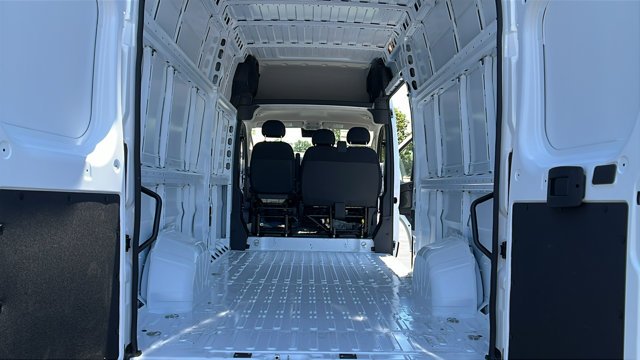 New 2026 Bright White Clearcoat RAM Tradesman image 16