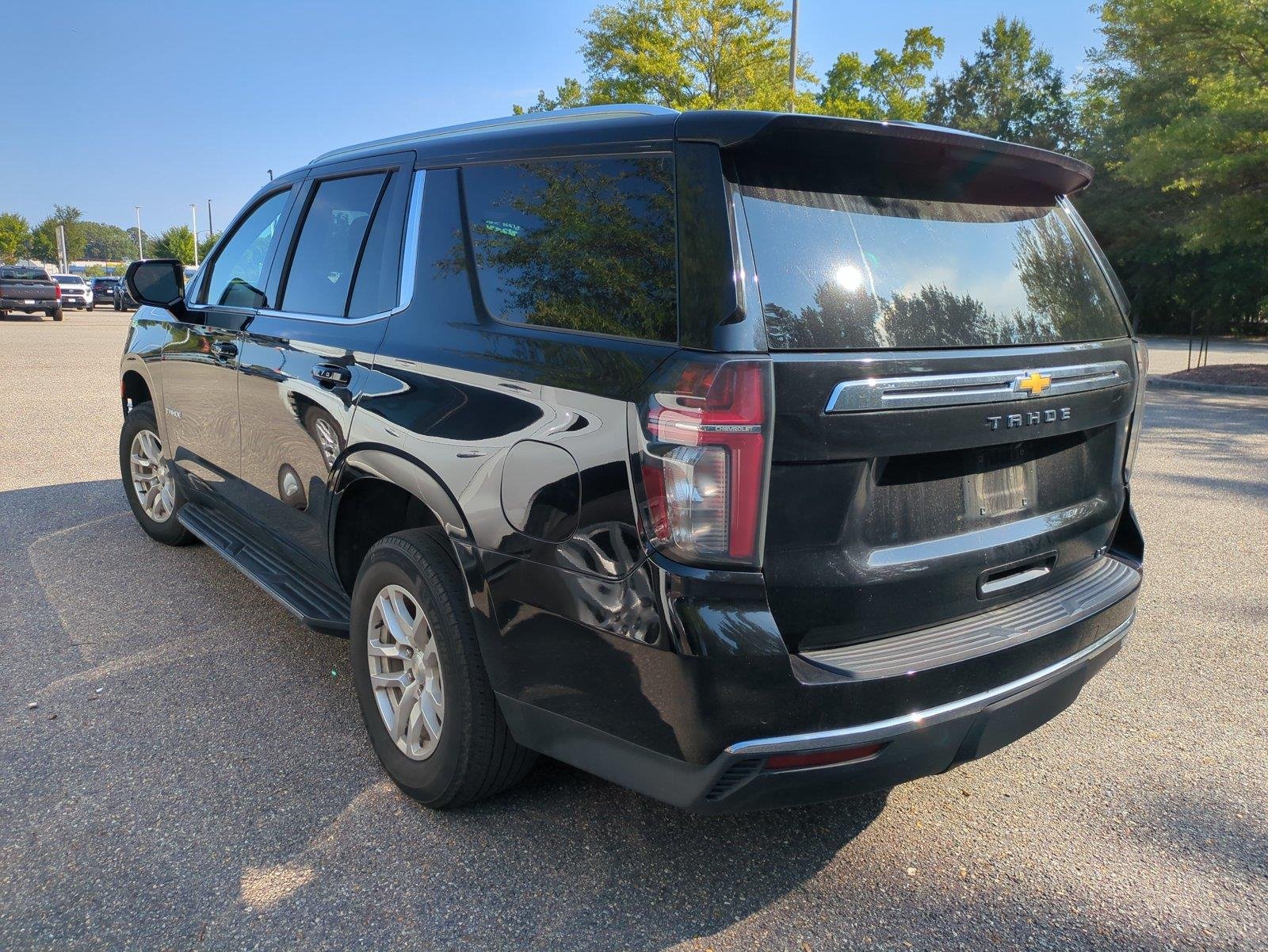 Used 2023 BLACK CHEVROLET LT image 6