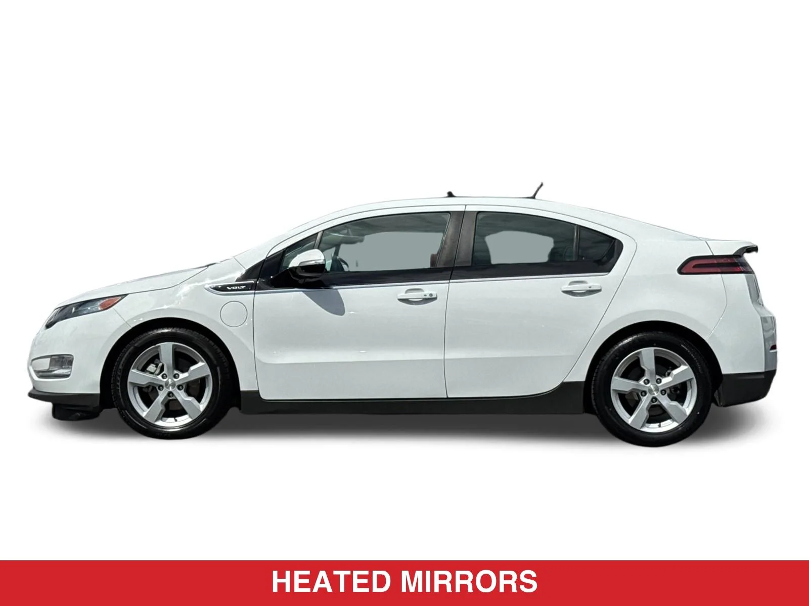 Used 2014 White Chevrolet Base image 9