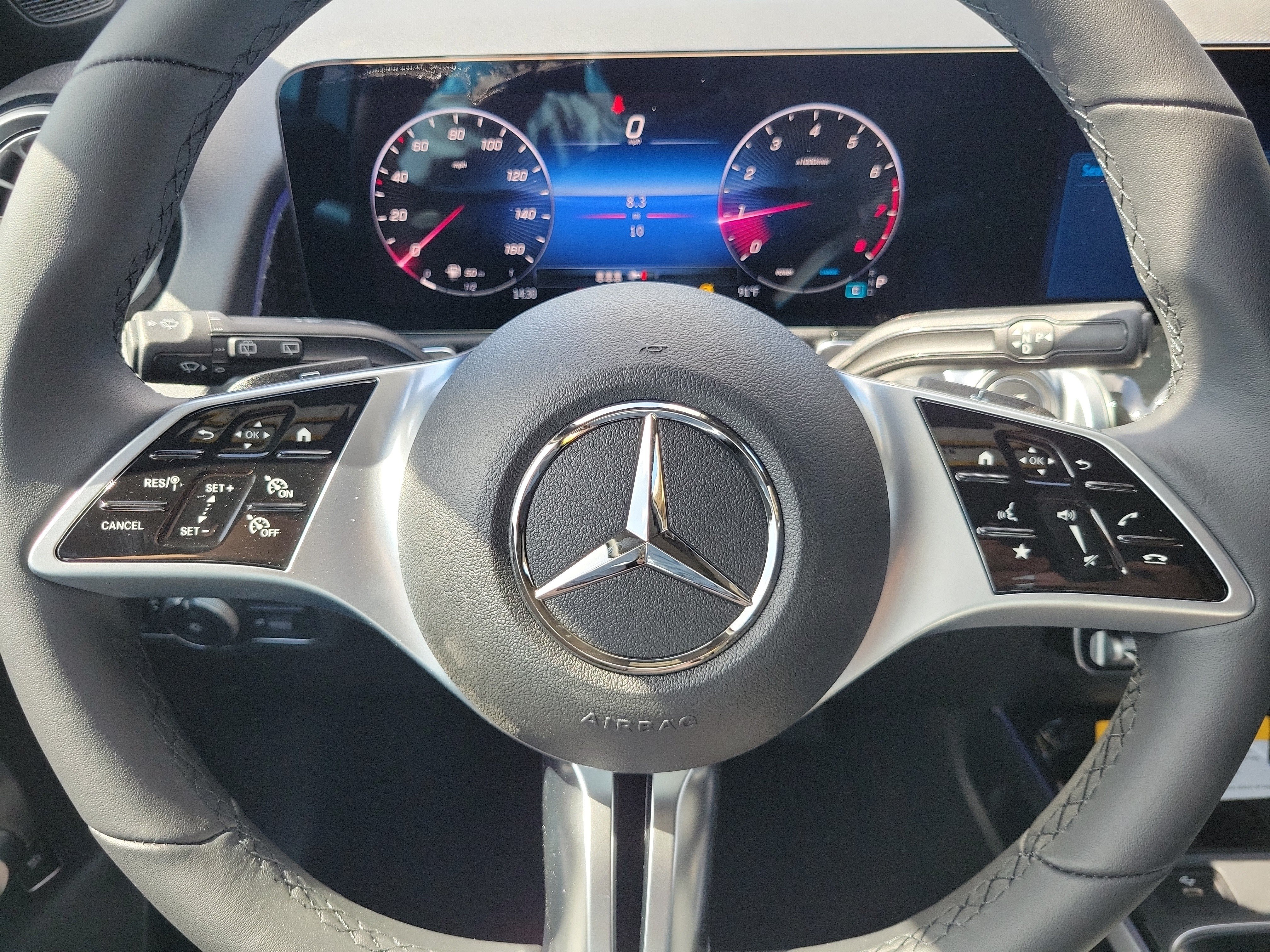 New 2026 Polar White Mercedes-Benz GLB 250 image 55