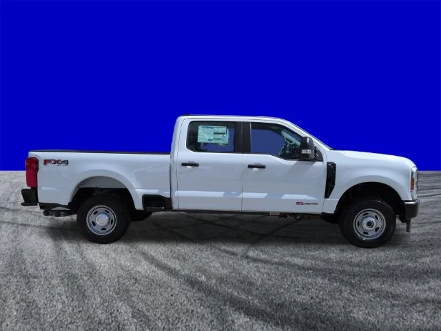 New 2027 White Ford XL image 3