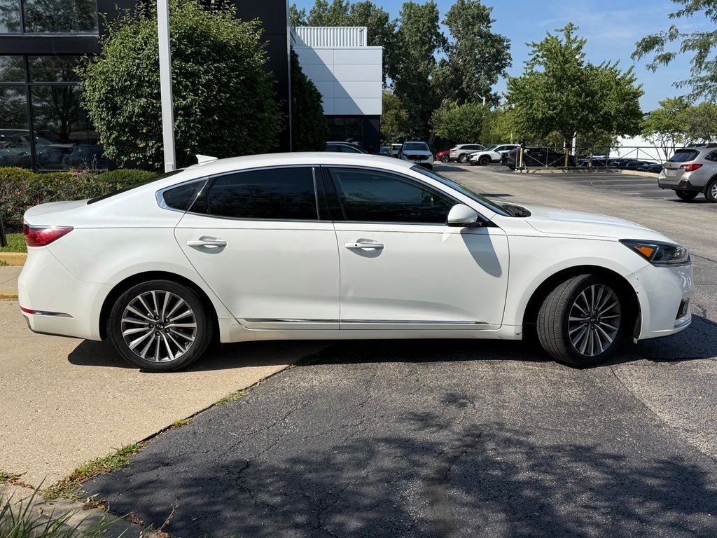 Used 2017 White Kia Premium image 8