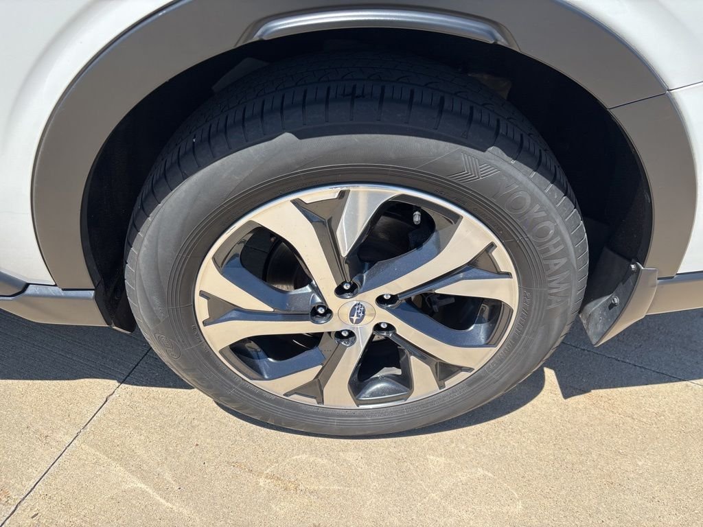2021 Subaru Outback Limited - Photo 12