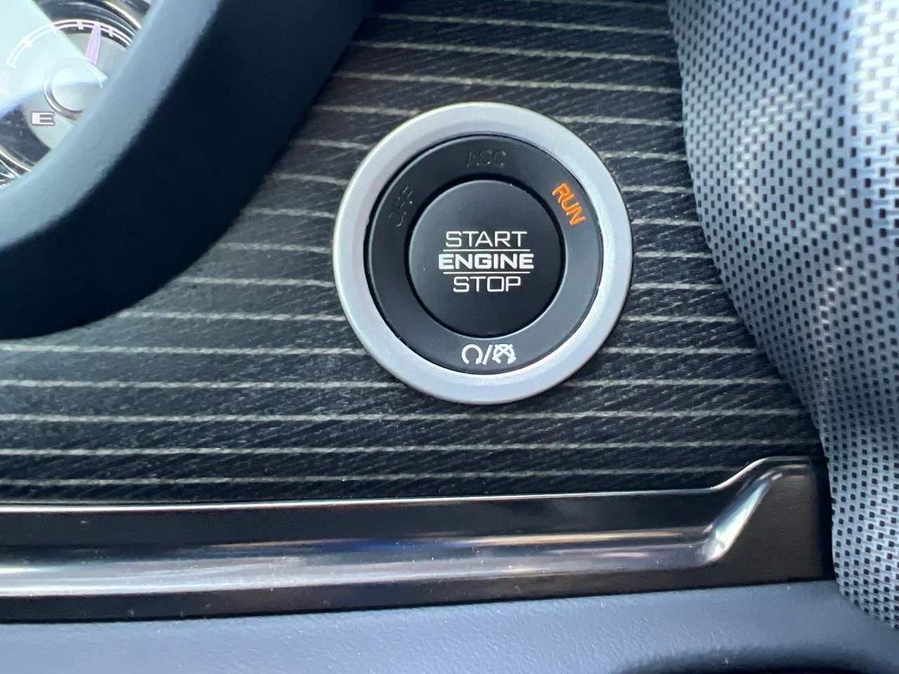 Used 2019 Silver Ram Limited image 27