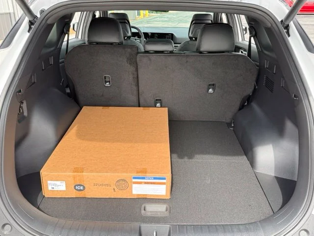 New 2027 Glacial White Pearl / Black Ro Kia X-Line image 23