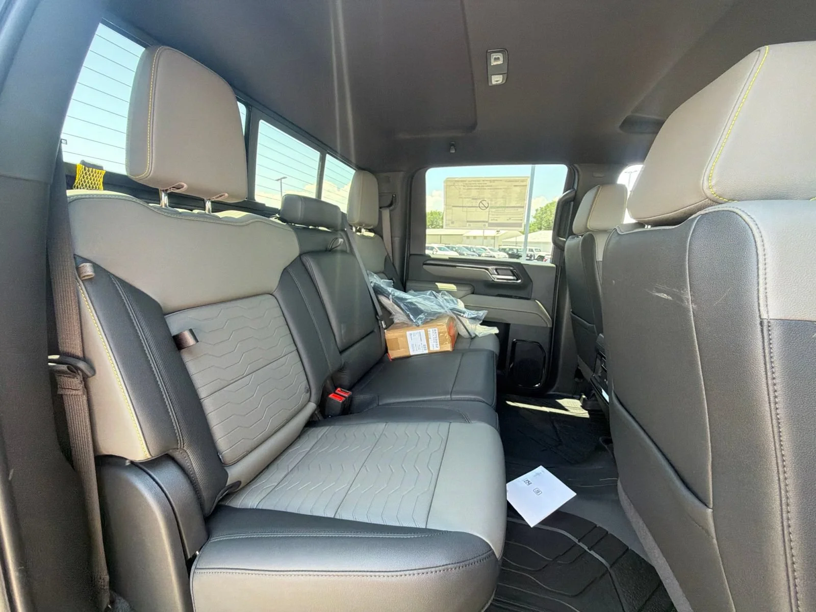 2026 Chevrolet Silverado 2500 HD ZR2 - Photo 33