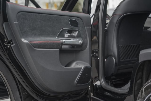 New 2026  Mercedes-Benz GLB 250 image 37