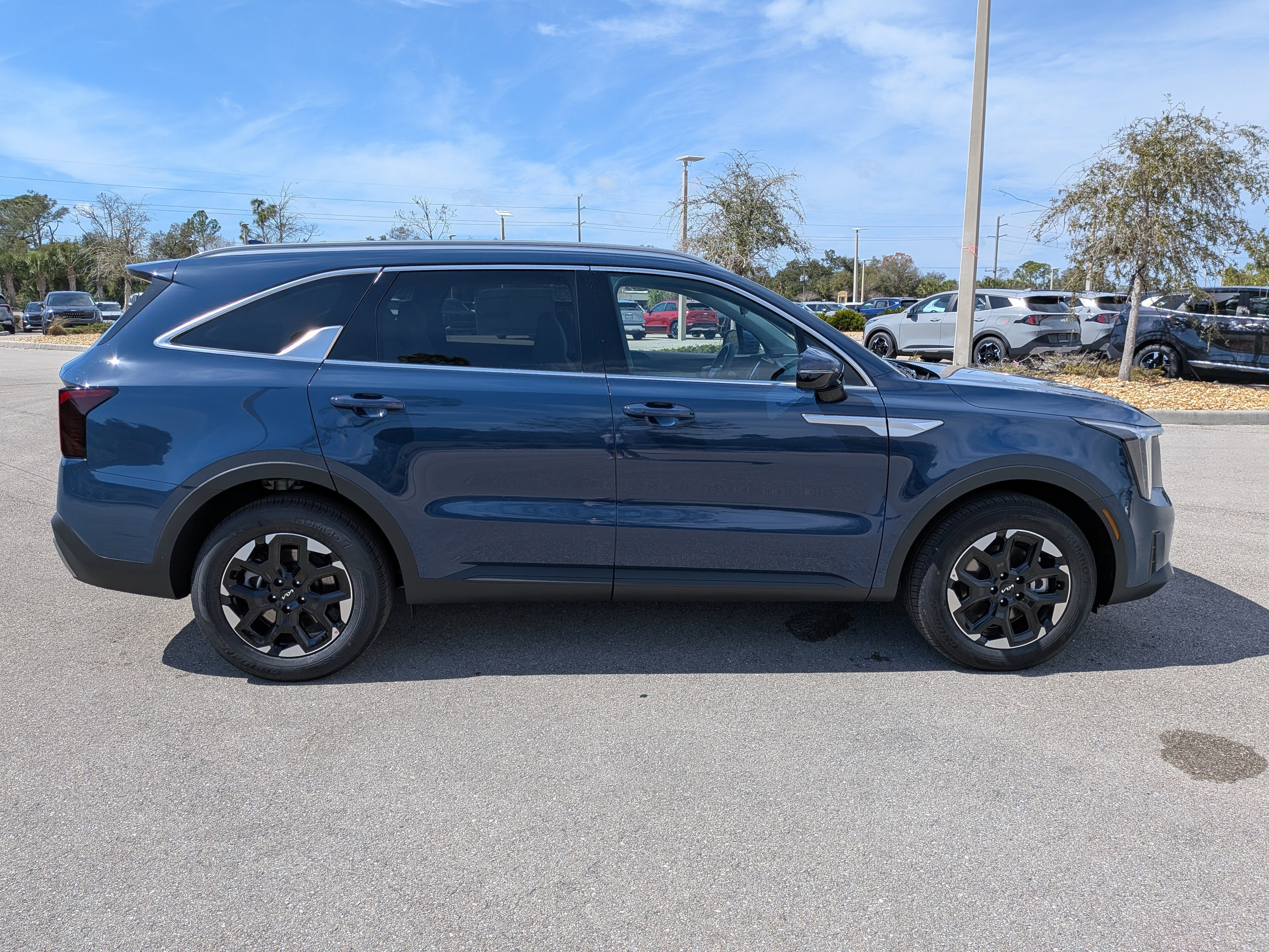New 2026 Midnight Lake Blue Kia S image 4
