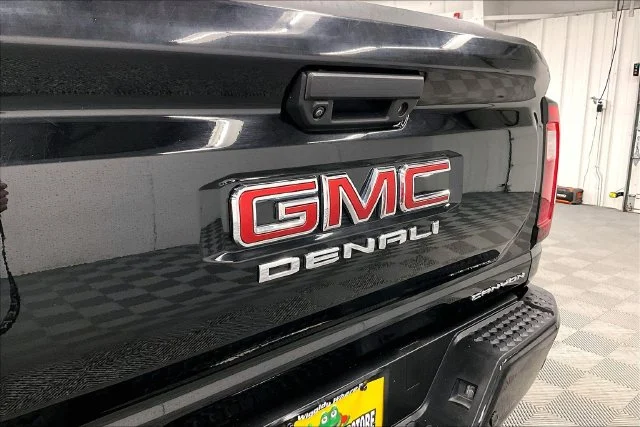 Used 2023 Onyx Black GMC Denali image 9