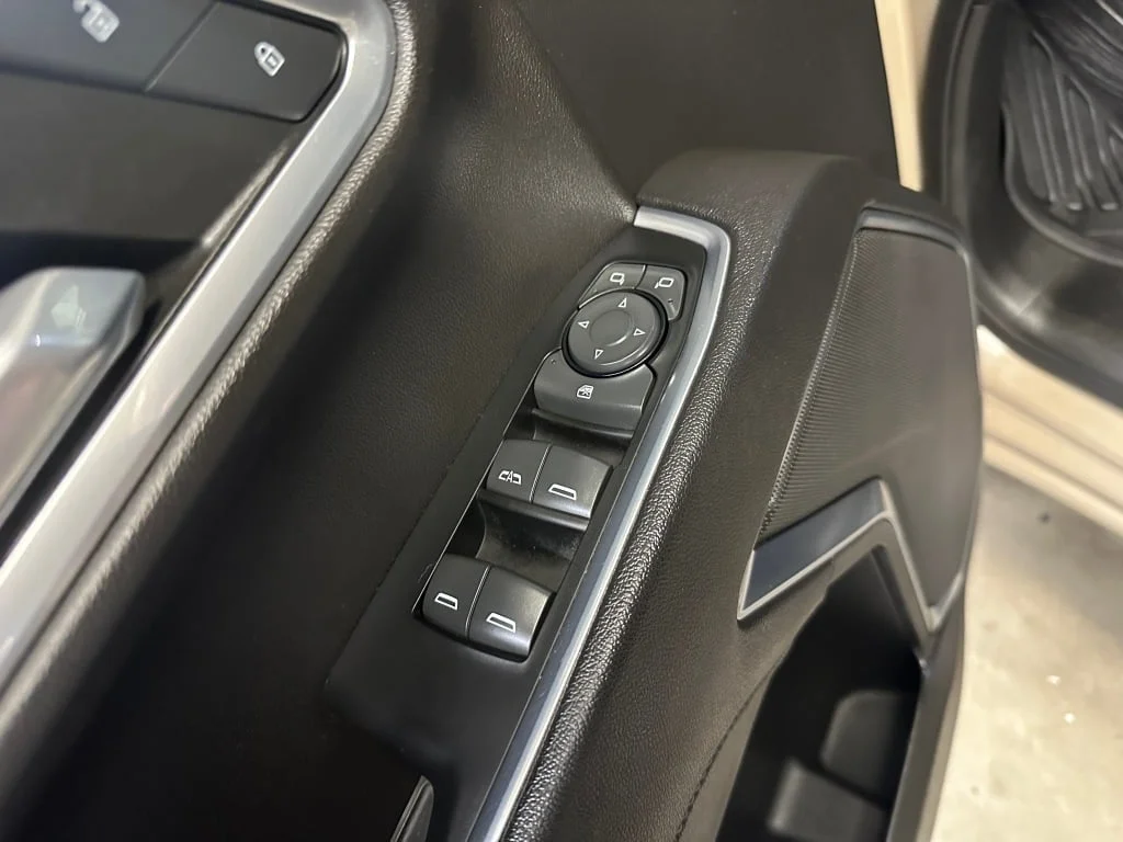 Certified Used 2022 Desert Sand Metallic GMC Elevation image 8