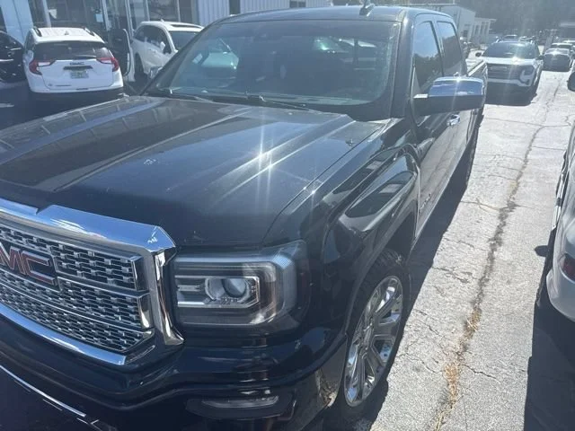 Used 2018 ONYX BLACK GMC Denali image 8