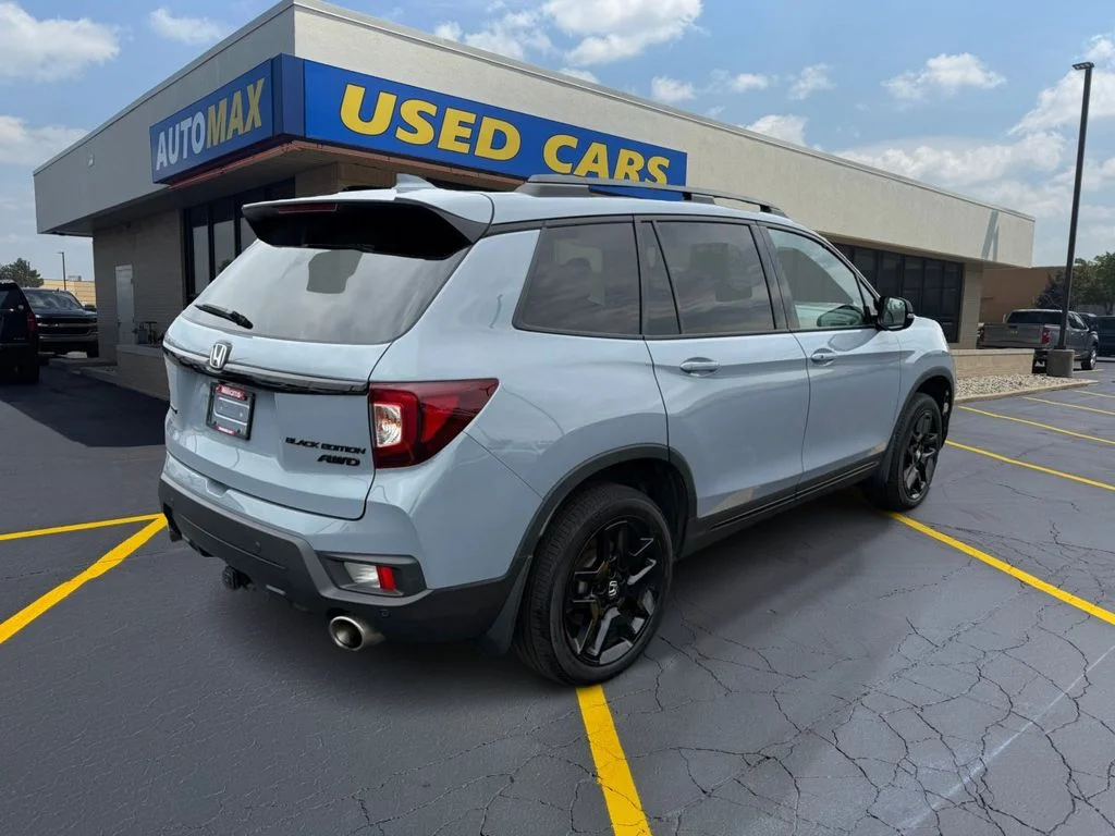 Used 2024 Gray Honda Black Edition image 5