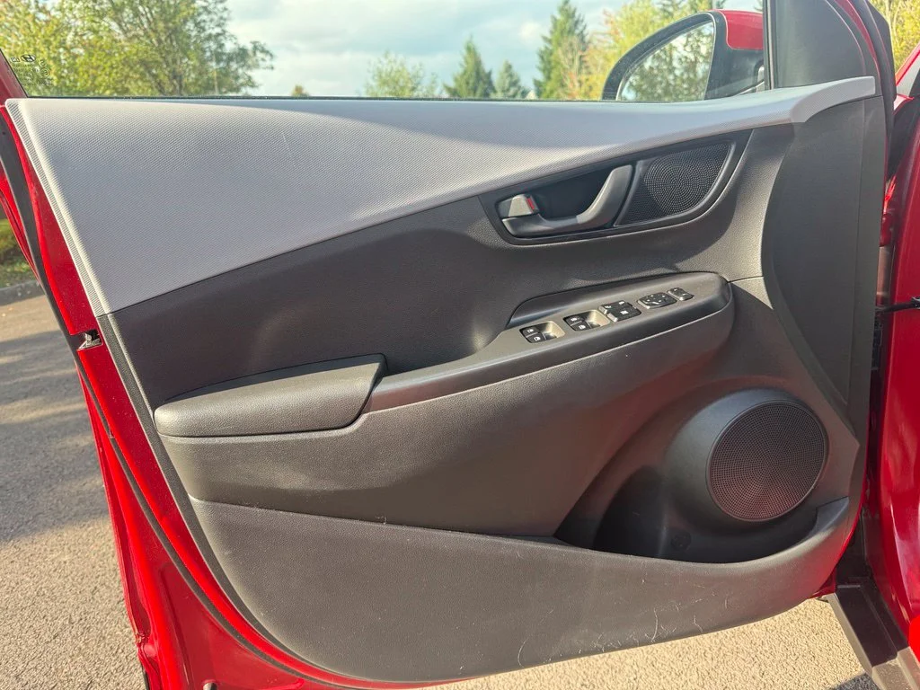 Used 2020 Pulse Red Hyundai SEL image 17