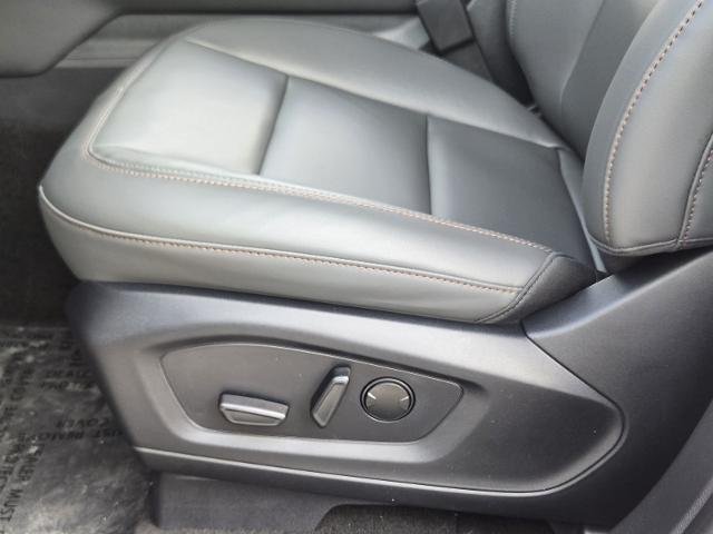 New 2026 Star White Metallic Tri-Coat Ford Active image 37