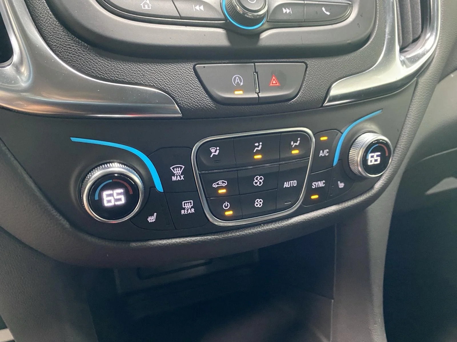 Used 2024 Lakeshore Blue Metallic Chevrolet LT image 26