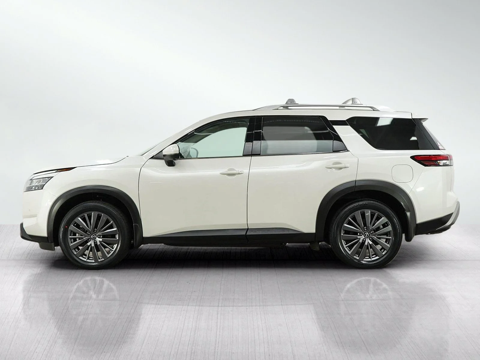 Used 2024 Nissan Pathfinder SL with VIN 5N1DR3CD0RC207602 for sale in Burnsville, Minnesota