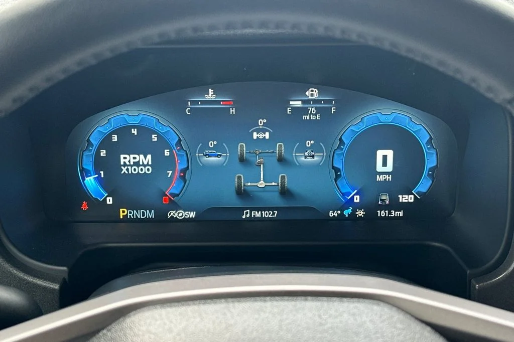 New 2025 Azure Gray Metallic Ford Badlands image 25