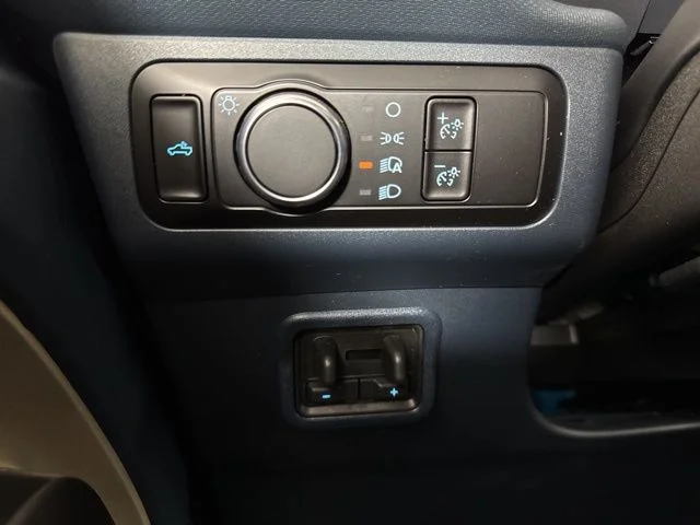 New 2026 Oxford White Ford Lariat image 20
