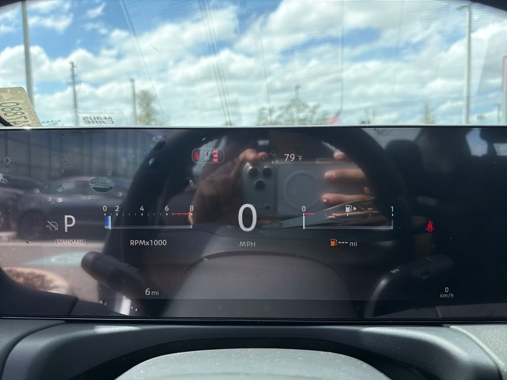 New 2026 Nissan Sentra SR 4D Sedan