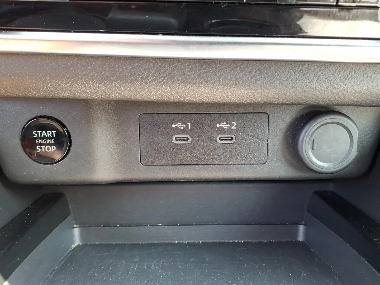 Used 2024 Super Black Kh3 Nissan S image 17