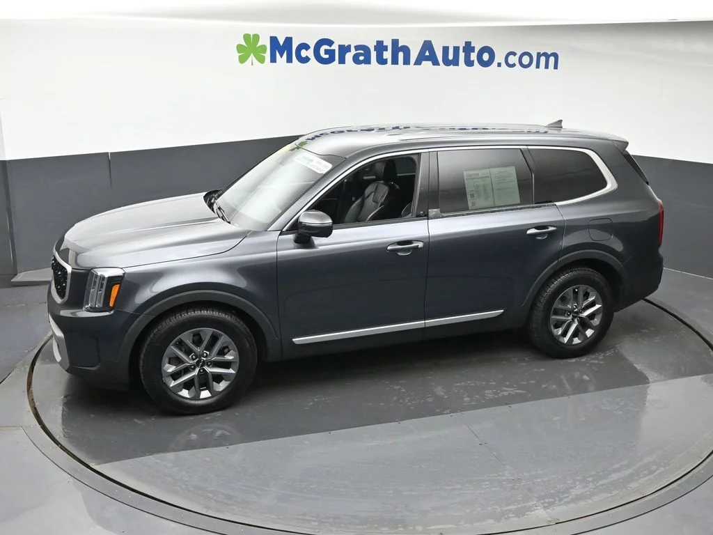 Certified Used 2023 Gray Kia LX image 24