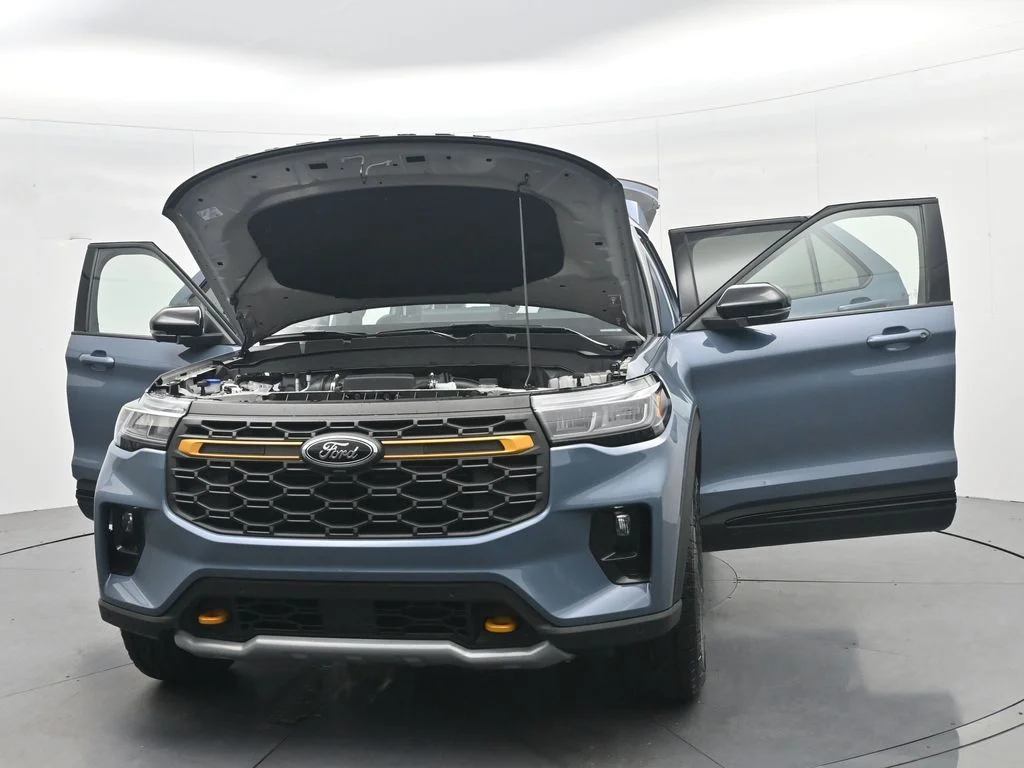 New 2026 Vapor Blue Metallic Ford Tremor® image 52
