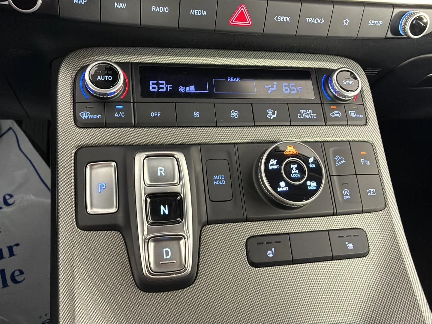 Used 2025 Moonlight Cloud Hyundai SEL image 35