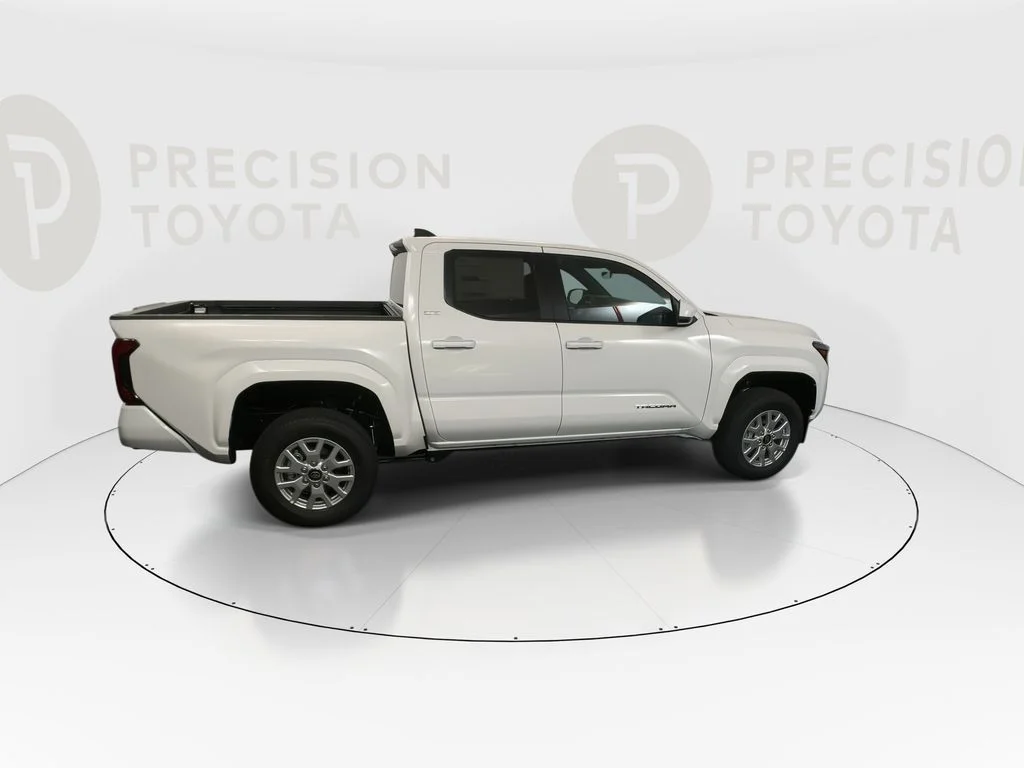 New 2026 Ice Cap Toyota SR5 image 21