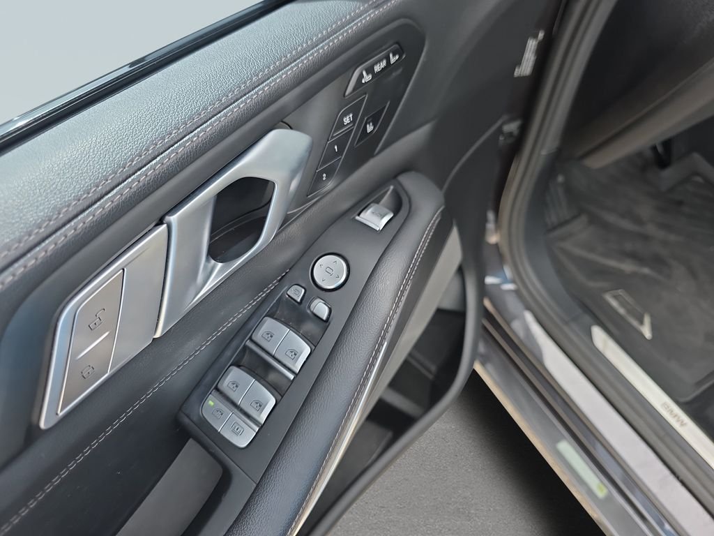 2020 BMW X7 40i - Photo 19