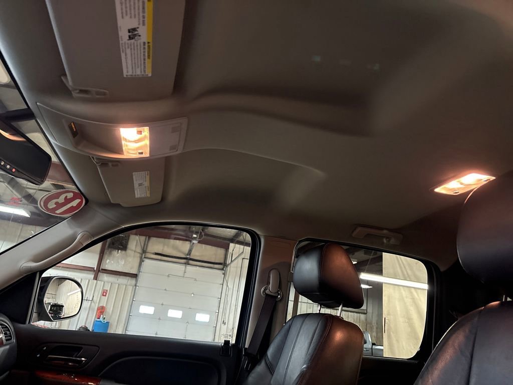 Used 2013 SILVER ICE METALLIC Chevrolet LT image 13
