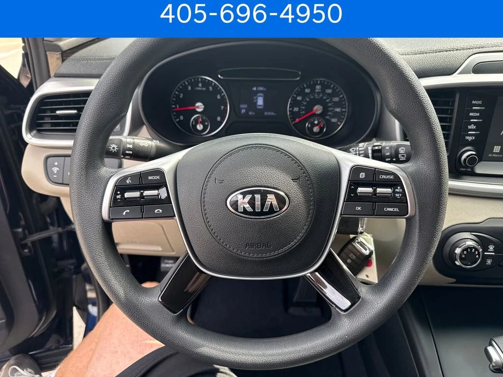 Pre-Owned 2020 Kia Sorento LX