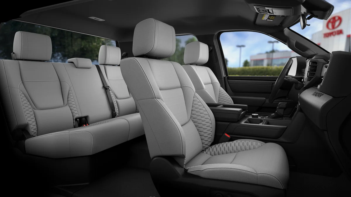2025 Toyota Tundra SR5 - Photo 42