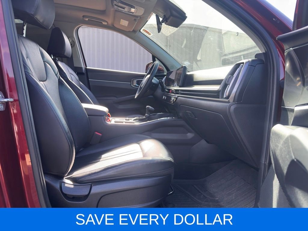 Used 2025 Red Kia S image 14