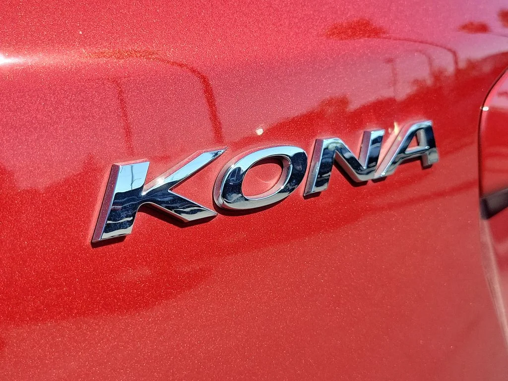 Used 2023 Red Hyundai SE image 26