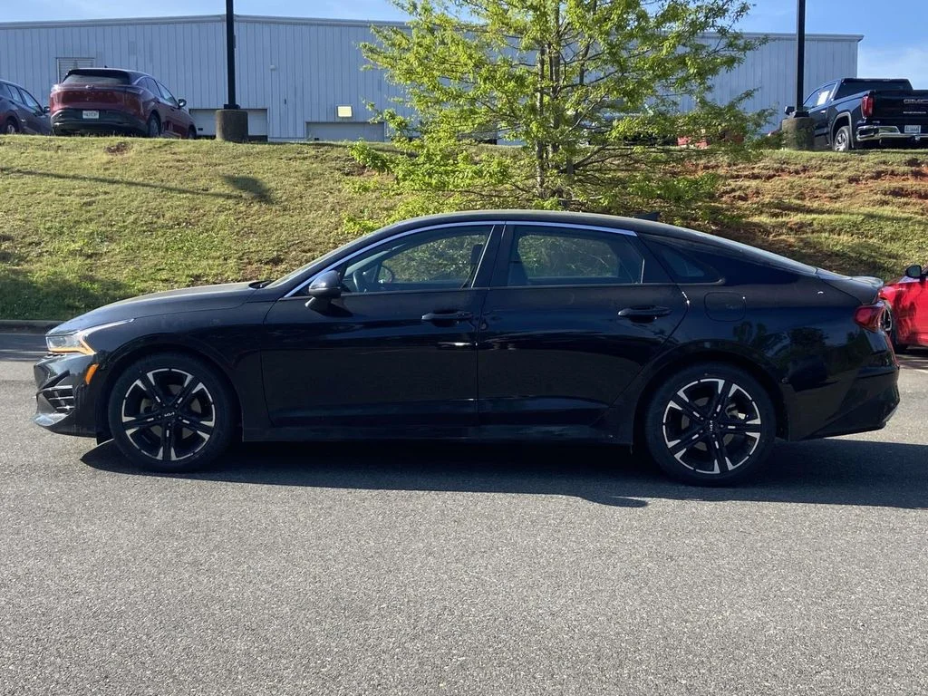 Used 2023 Ebony Black Kia GT-Line image 6