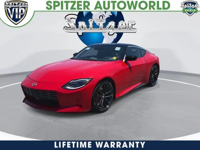 New 2026 Solid Red / Super Black Two-tone Nissan Performance image 4